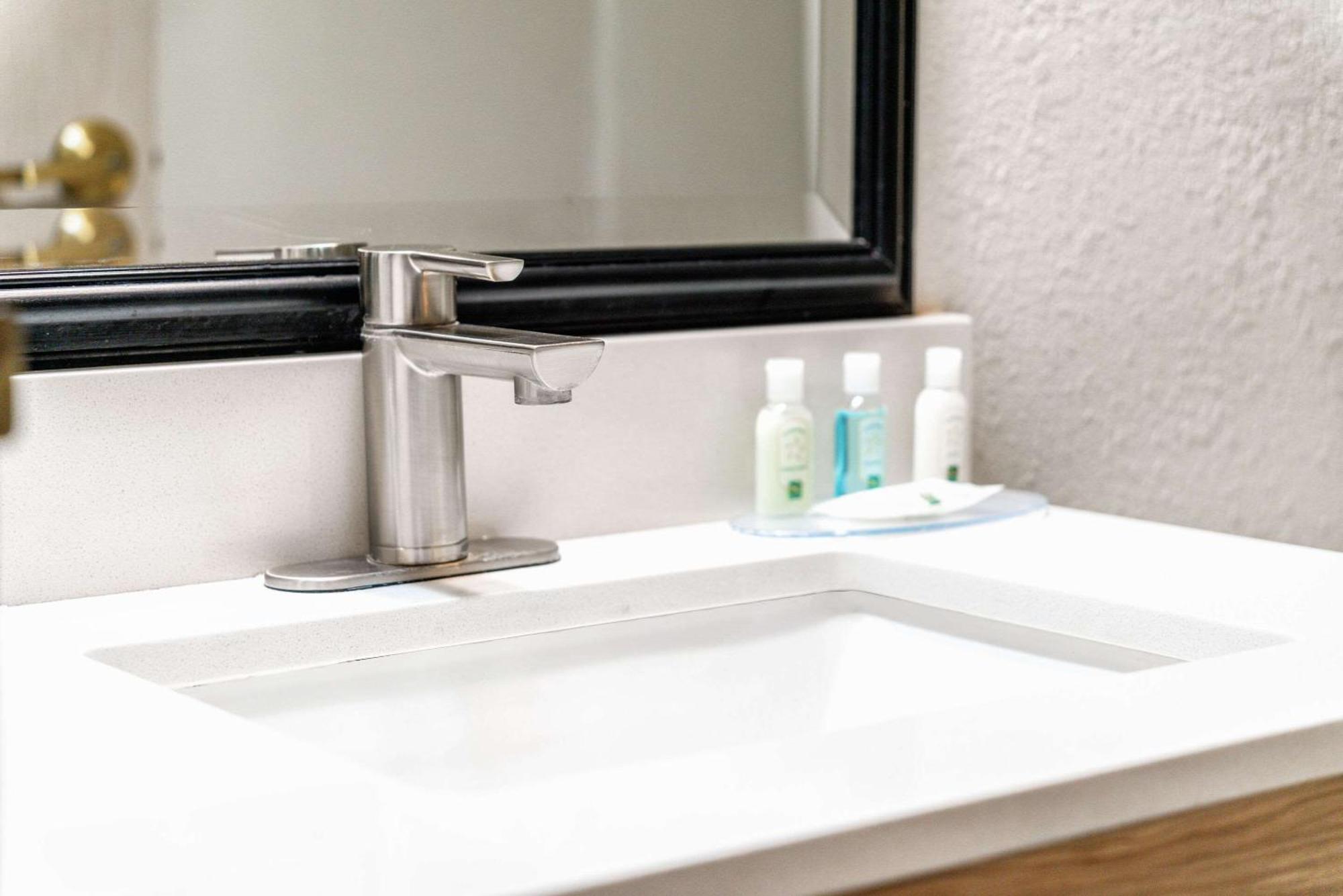Quality Inn Chandler I-10 Bagian luar foto