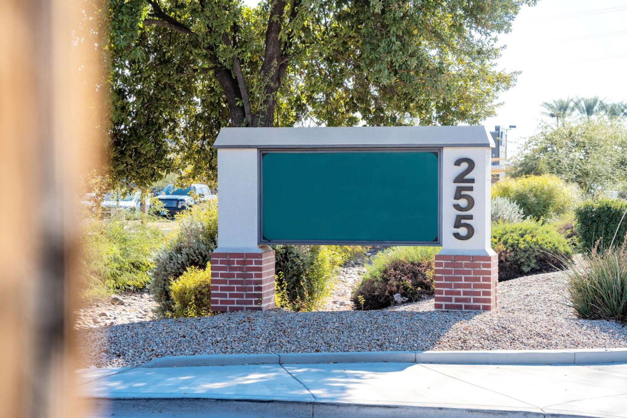 Quality Inn Chandler I-10 Bagian luar foto